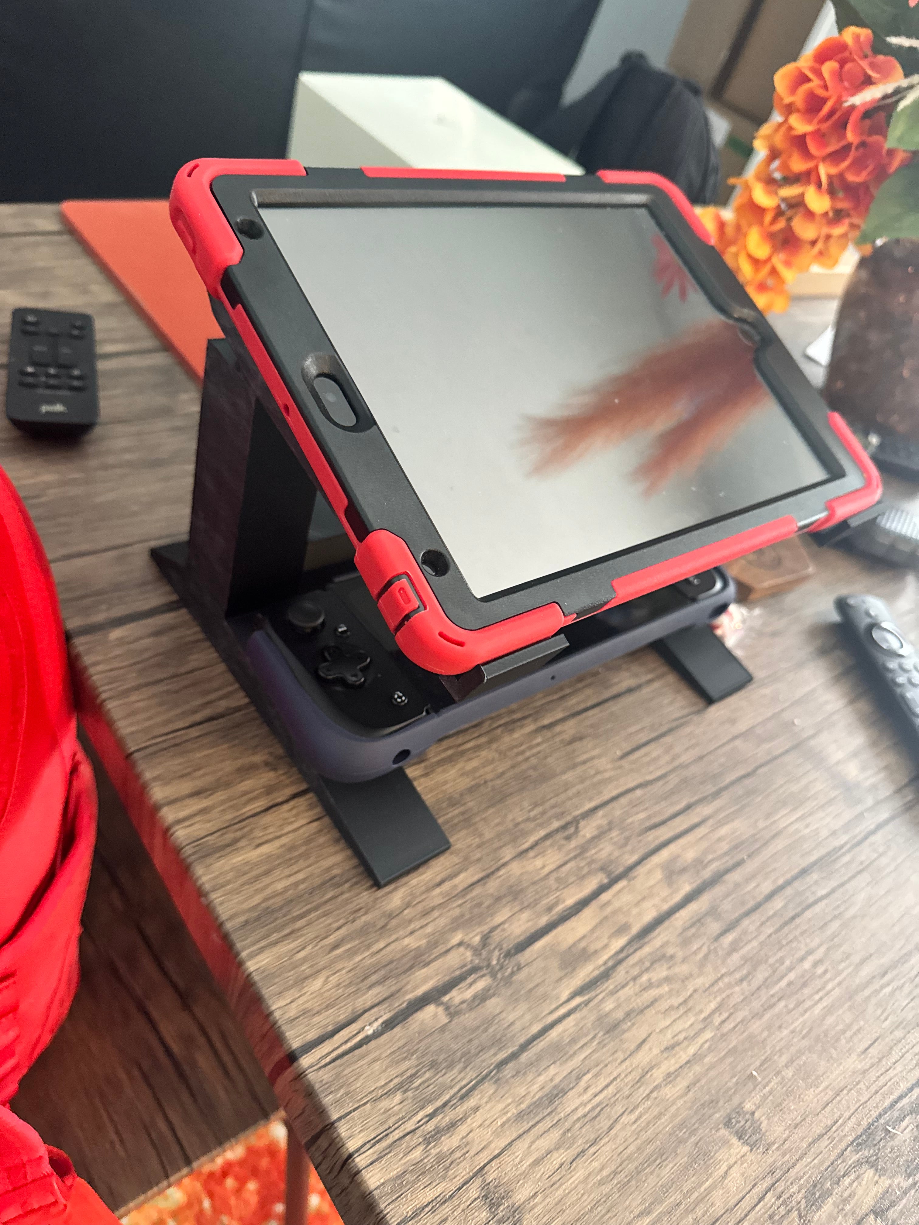 Laptop/IPad holder